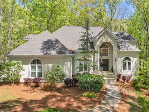 3500 Lost Valley Dr, Jonesboro, GA 30236
