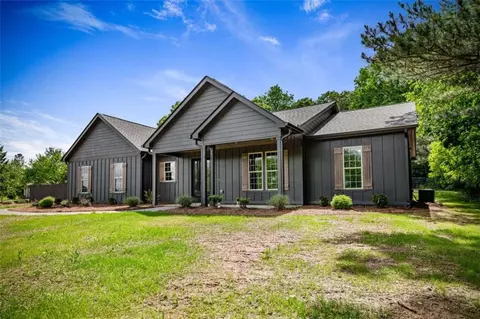2462 New Hope Rd, Morganton, GA 30560