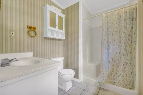 Bath - 2505 Commerce Rd, Athens, GA 30607 photo 2 of 2