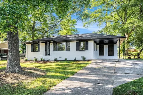 1207 Ellington Dr, Morrow, GA 30260