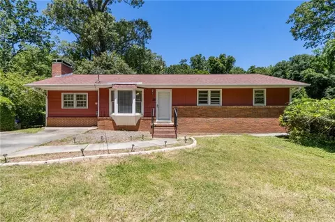 128 Mountain View Dr, Gainesville, GA 30501