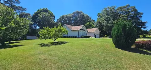 Exterior - 479 Cedar Trl, Winder, GA 30680 photo 2 of 7