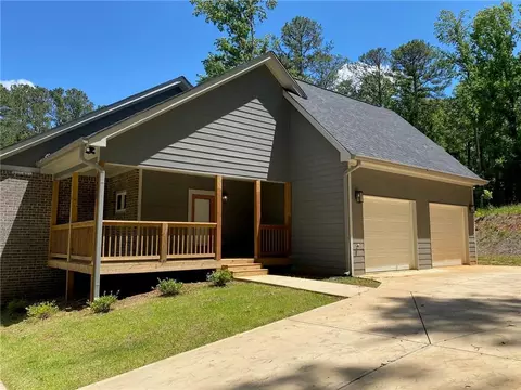 5950 Lynfield Dr, Atlanta, GA 30349