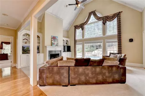 5980 Whitestone Ln, Suwanee, GA 30024 photo 11