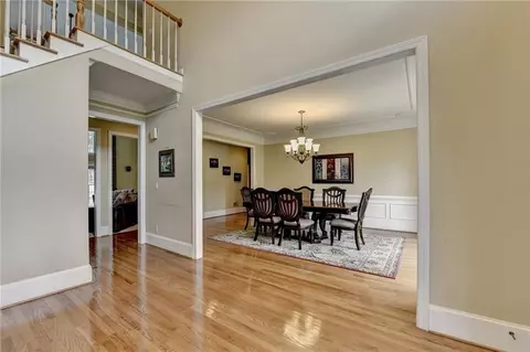 5980 Whitestone Ln, Suwanee, GA 30024 photo 4