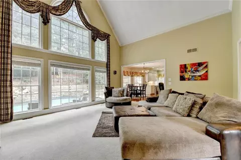 5980 Whitestone Ln, Suwanee, GA 30024 photo 14