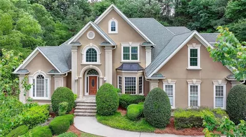 5980 Whitestone Ln, Suwanee, GA 30024