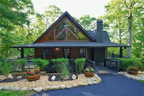 162 Grayson Pt, Blue Ridge, GA 30513