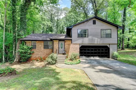 262 Somerset Ct, Lawrenceville, GA 30044