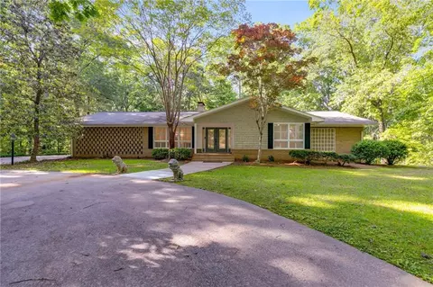 4 Dogwood Trl, Bremen, GA 30110