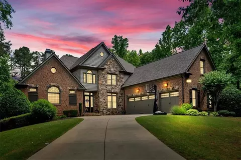 511 Etris Ct, Roswell, GA 30075