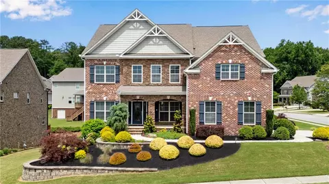431 La Perla Dr, Sugar Hill, GA 30518