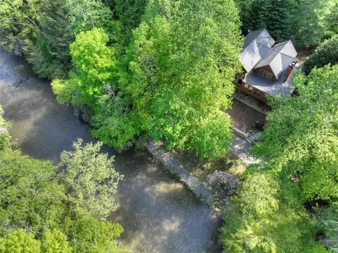 46 Private Dr, Ellijay, GA 30540