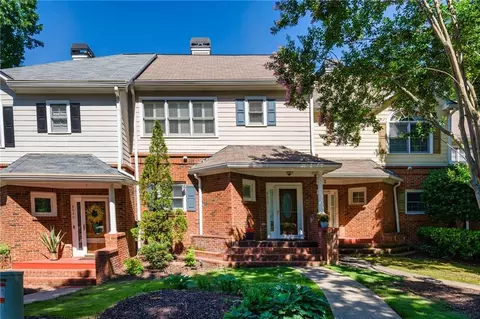 8650 Hope Mews Ct, Sandy Springs, GA 30350