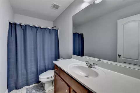 Bath - 2425 Delamore Chase, Duluth, GA 30097 photo 4 of 4