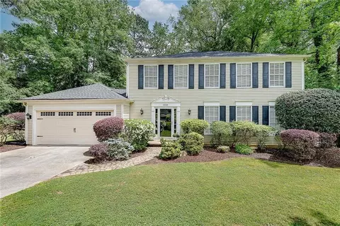 5548 Fitzpatrick Trce, Peachtree Corners, GA 30092