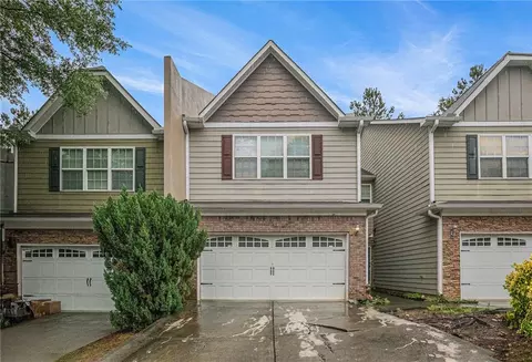 1684 Tailmore Ln, Lawrenceville, GA 30043