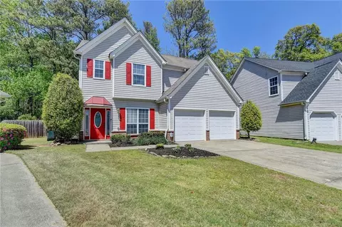 2477 Lakebrooke Dr, Marietta, GA 30066