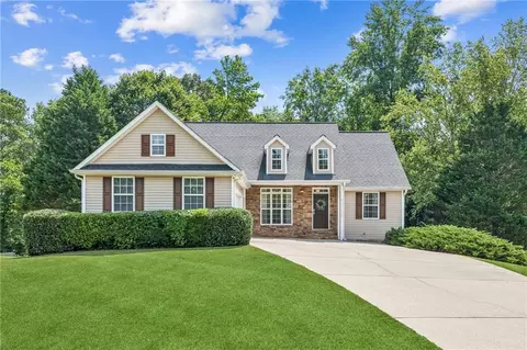 6890 Autumn Hills Dr, Cumming, GA 30028