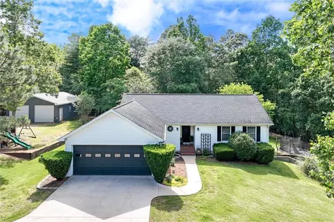 110 Soque Ridge Cir, Demorest, GA 30535