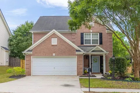 1186 Hawthorn Ln, Grayson, GA 30017