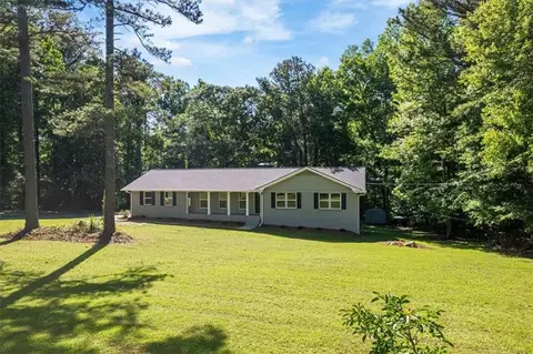 6133 Post Rd, Douglasville, GA 30135