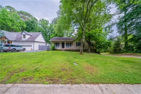 5310 Arrowind Rd NW, Lilburn, GA 30047