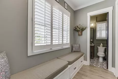 Entry Way - 5432 Yachtsman Ln, Gainesville, GA 30504 photo 1 of 2