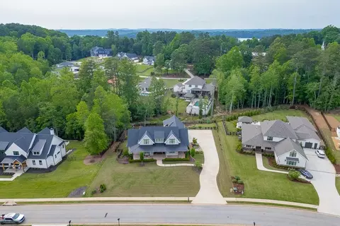 View/Area - 5432 Yachtsman Ln, Gainesville, GA 30504 photo 2 of 8
