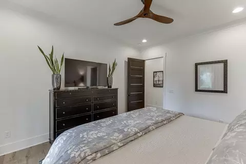 Bedroom - 5432 Yachtsman Ln, Gainesville, GA 30504 photo 3 of 10