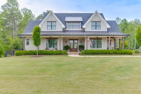 5432 Yachtsman Ln, Gainesville, GA 30504