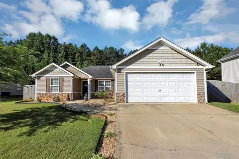 109 Rockefeller Ln, Dallas, GA 30157