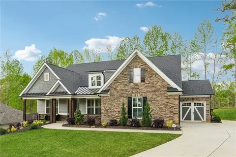 7535 Lakeview Ter, Jefferson, GA 30549