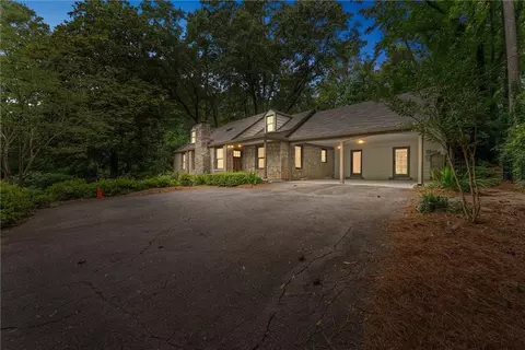 2596 Midway Rd, Decatur, GA 30030