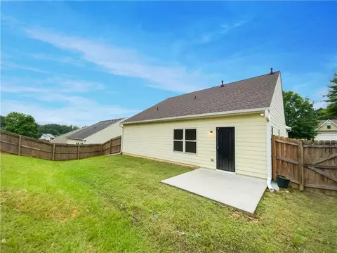 Exterior - 6100 Semaphore Rdg, Rex, GA 30273 photo 2 of 4