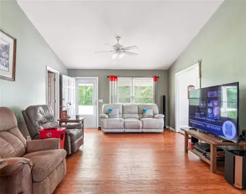Living - 904 Corinth Five Points Rd, Buchanan, GA 30113 photo 1 of 1
