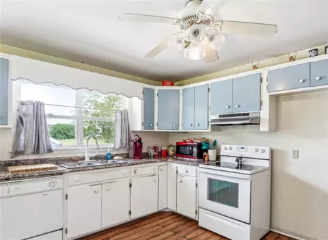 Kitchen - 904 Corinth Five Points Rd, Buchanan, GA 30113 photo 1 of 1