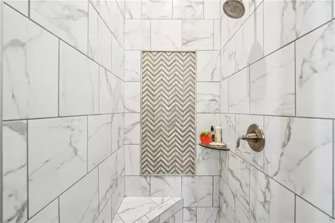Bath - 332 Rosshandler Rd, Suwanee, GA 30024 photo 6 of 9