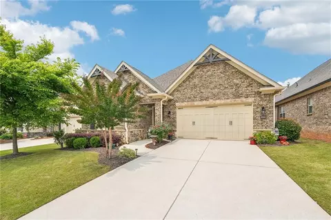 Exterior - 332 Rosshandler Rd, Suwanee, GA 30024 photo 2 of 13