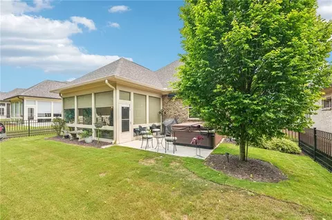 Exterior - 332 Rosshandler Rd, Suwanee, GA 30024 photo 10 of 13