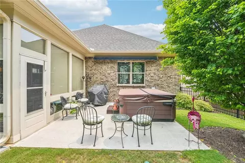 Exterior - 332 Rosshandler Rd, Suwanee, GA 30024 photo 7 of 13