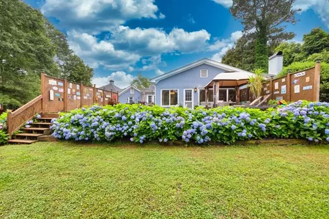 Exterior - 75 E 2nd Ave, Colbert, GA 30628 photo 7 of 18