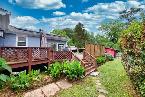 Exterior - 75 E 2nd Ave, Colbert, GA 30628 photo 3 of 18