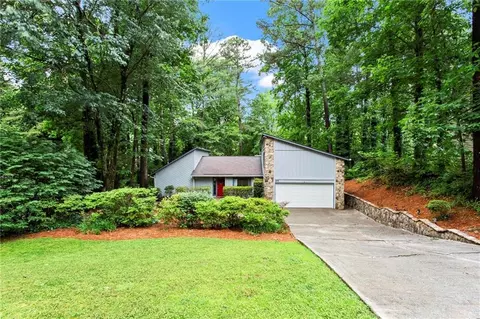 895 Fawn Way, Marietta, GA 30068