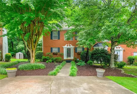3040 Majestic Park Ct, Duluth, GA 30096