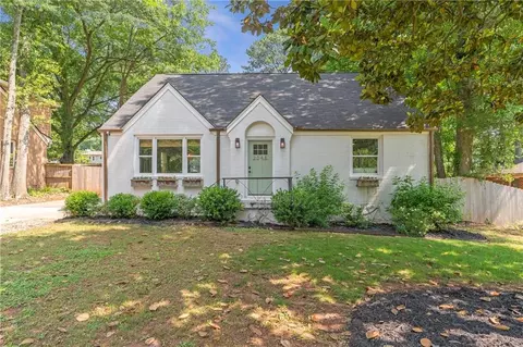 2048 Mcafee Rd, Decatur, GA 30032