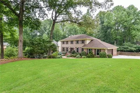 4366 Cedar Wood Dr SW, Lilburn, GA 30047