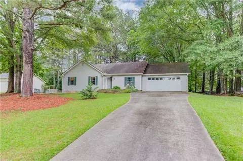 2088 Blackberry Ln, Auburn, GA 30011