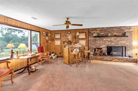 Living - 190 Roberts Way, Cornelia, GA 30531 photo 1 of 5