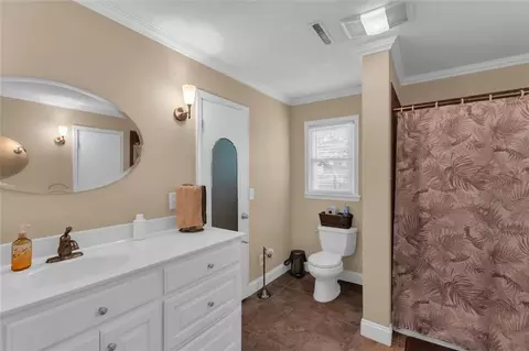 Bath - 190 Roberts Way, Cornelia, GA 30531 photo 4 of 6